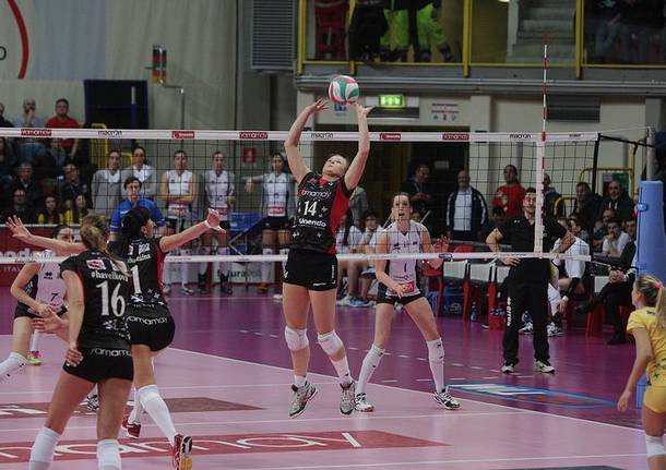 Unendo Yamamay batte Modena 