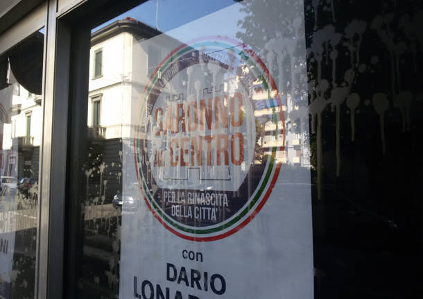 Atto vandalico a "Saronno al Centro"