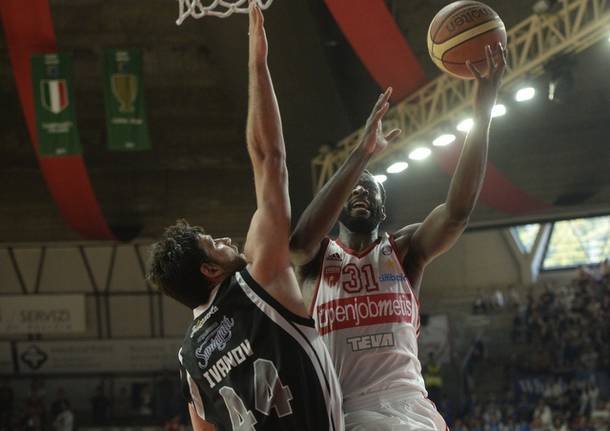 basket openjobmetis varese reggia caserta