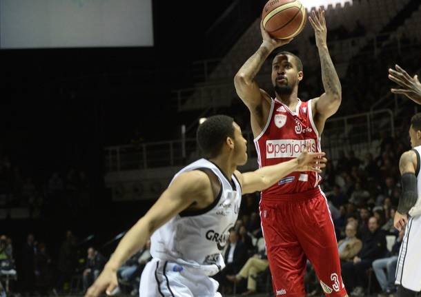 basket virtus bologna pallacanestro varese 86-78