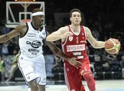 basket virtus bologna pallacanestro varese 86-78