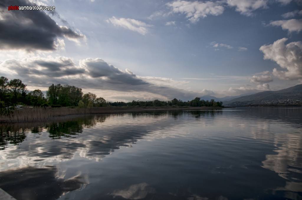 Sul lago di Varese