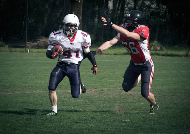 derby football americano skorpions varese blue storms busto