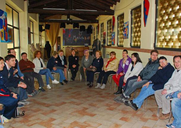 CONTRADA LA FLORA:GIORNATA CON I RAGAZZI SOLE NEL CUORE APRILE 2015