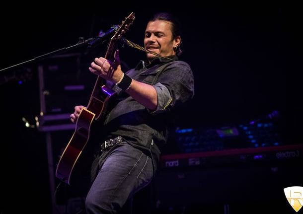 Gianluca Grignani in concerto agli Arcimboldi