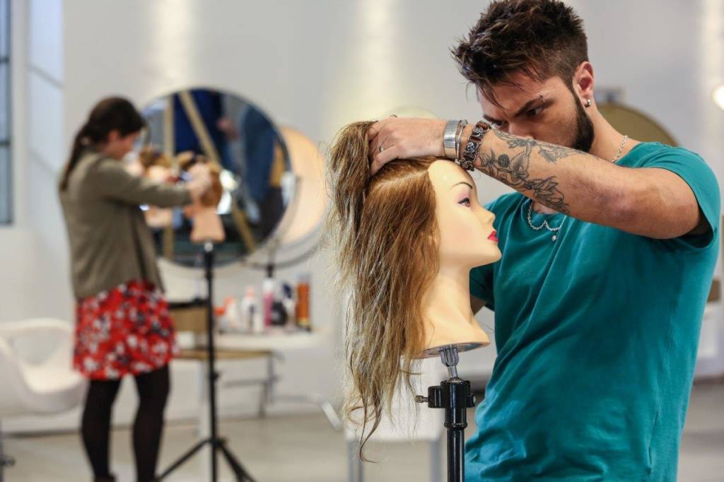 Hair: il varesino Maurizio è tra i finalisti