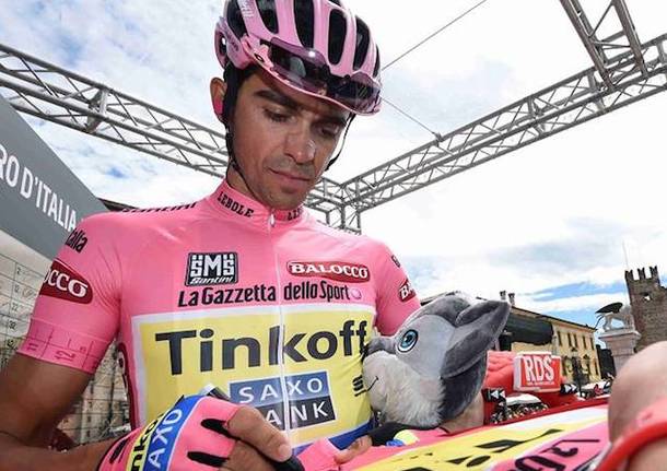 alberto contador maglia rosa giro d'italia