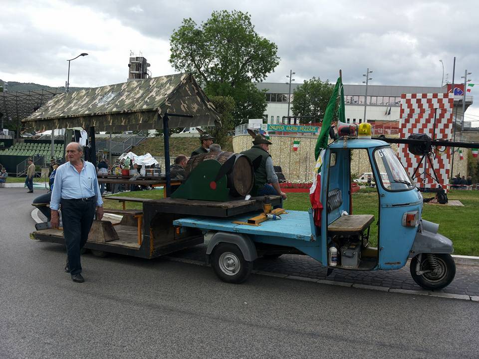Alpini, il folklore dell'adunata di L'Aquila