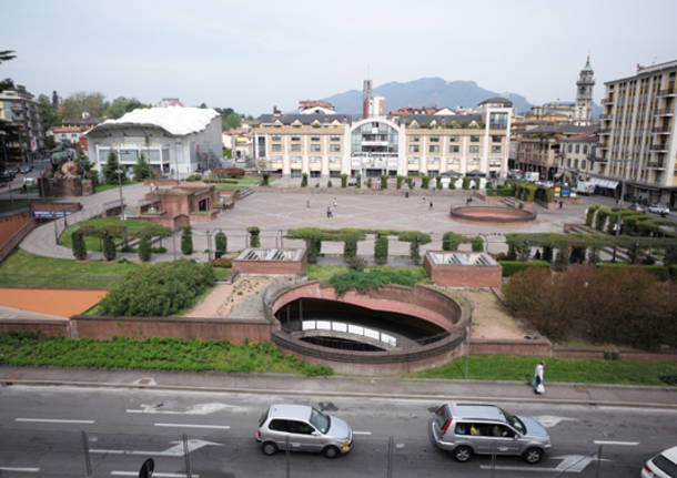 Bando piazza repubblica varese