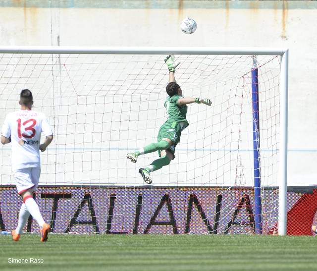 calcio serie b varese  pescara 2-1