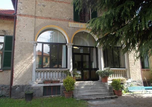 cuirone vergiate asilo scuola materna