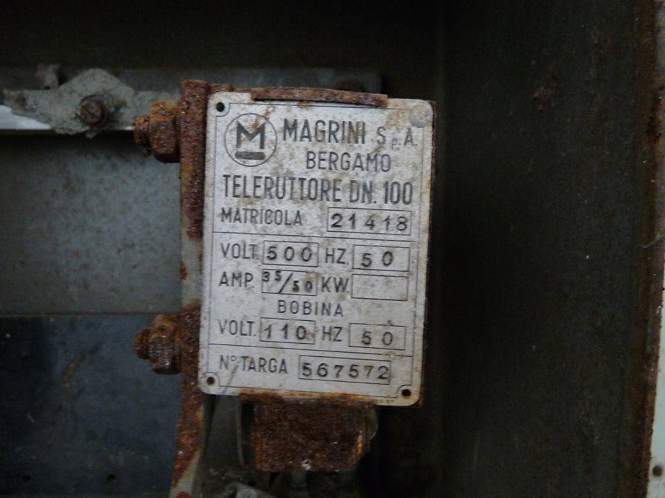 Dentro la cartiera Mayer