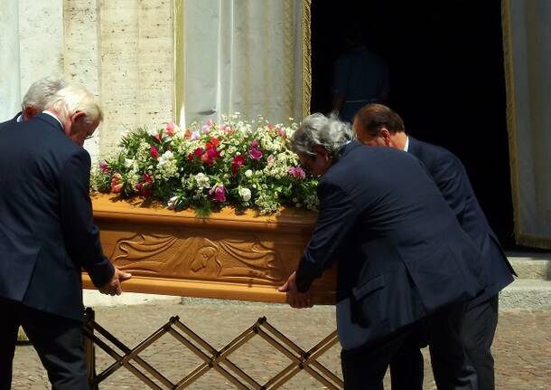 I funerali della legnanese Ada Barburini,  vedova di Luigi Favari