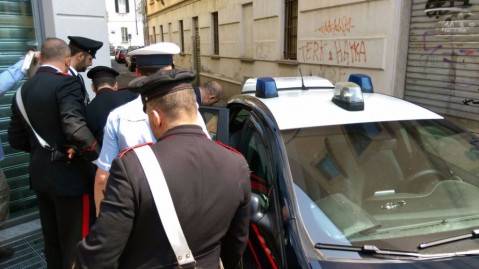 Esagitato contro Berlusconi fermato dai carabinieri