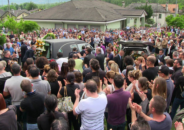 I funerali di Davide e Valentina