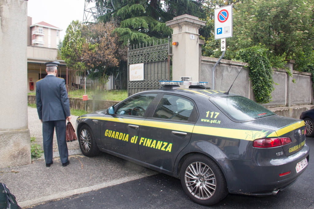 guardia di finanza generiche