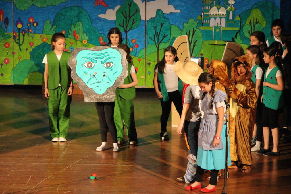"Il Mago di Oz£ della scuola Dante