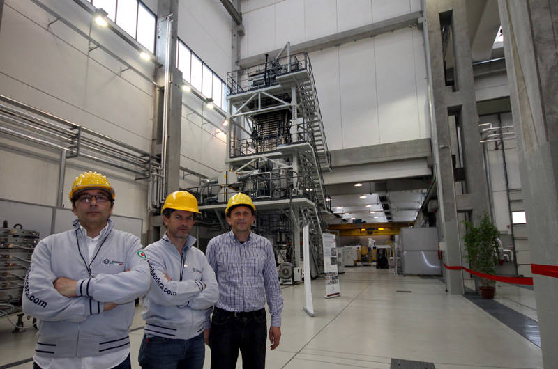 inaugurazione centro ricerche bandera