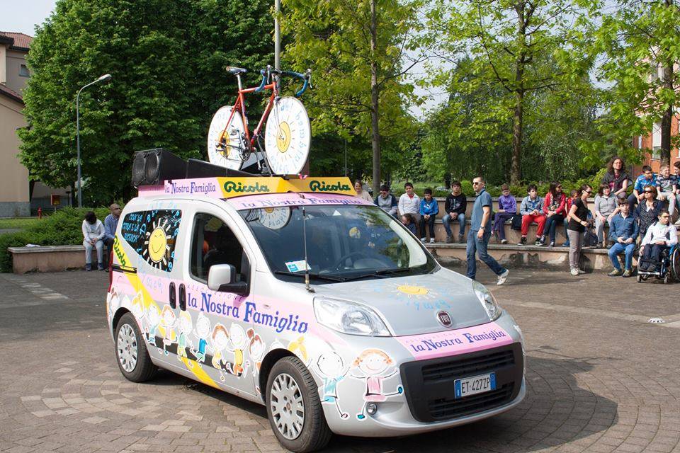 "La Nostra Famiglia" corre il Giro d’Italia 2015