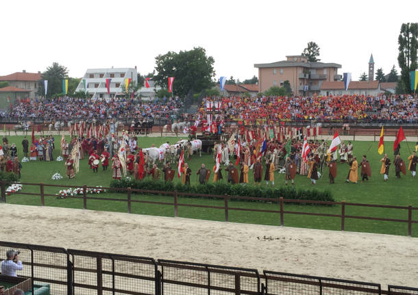 Palio di legnano sfilata