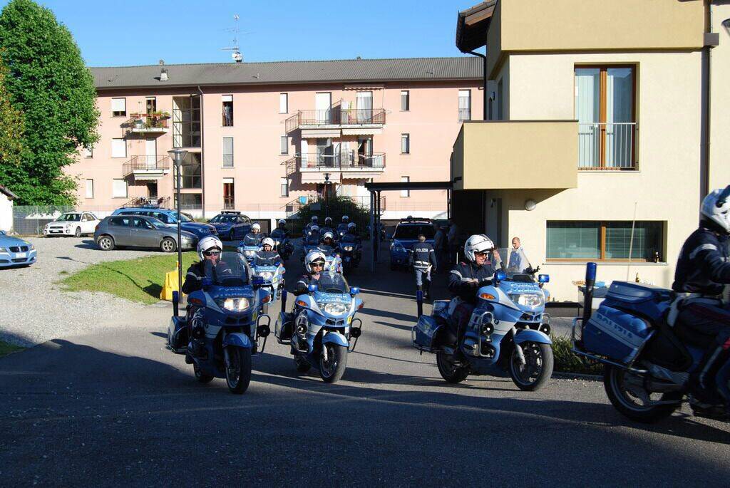 Polizia stradale giro d'Italia scorta