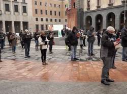 Sentinelle in piedi a Varese 