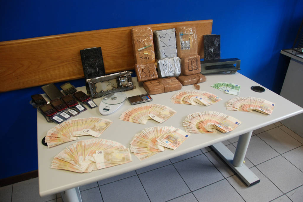Sequestro di droga, arrestato