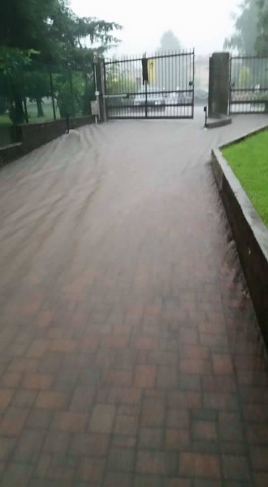 Bomba d\'acqua a Travedona Monate