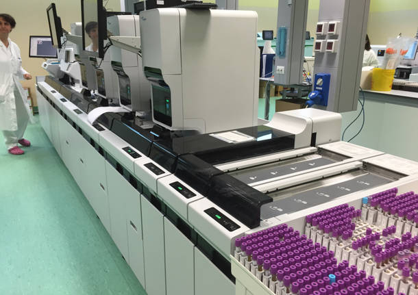 Il nuovo laboratorio analisi dell'ospedale di Varese