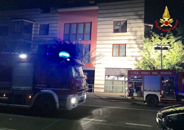 Incendio Gallarate via 25 aprile