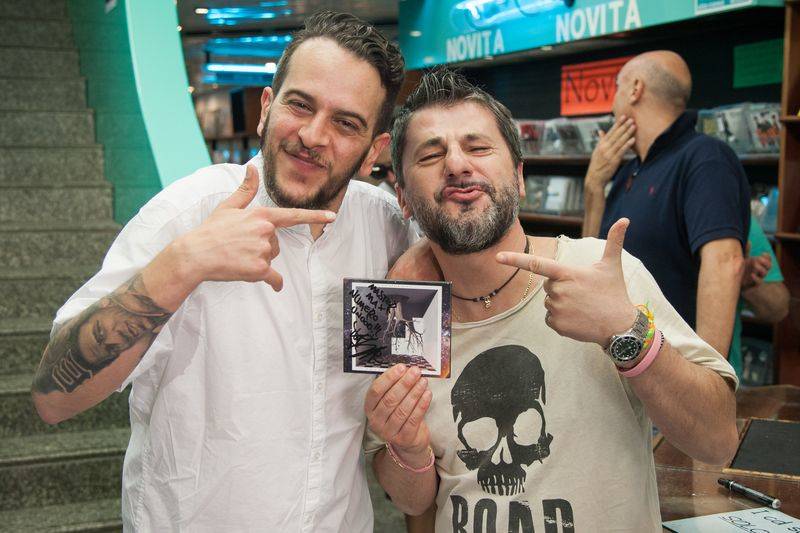 Tormento alla Casa del Disco 