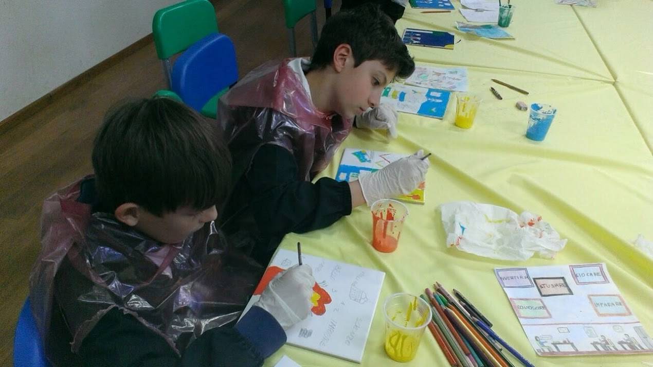 Un maxi-mosaico per abbellire la scuola di Carnago