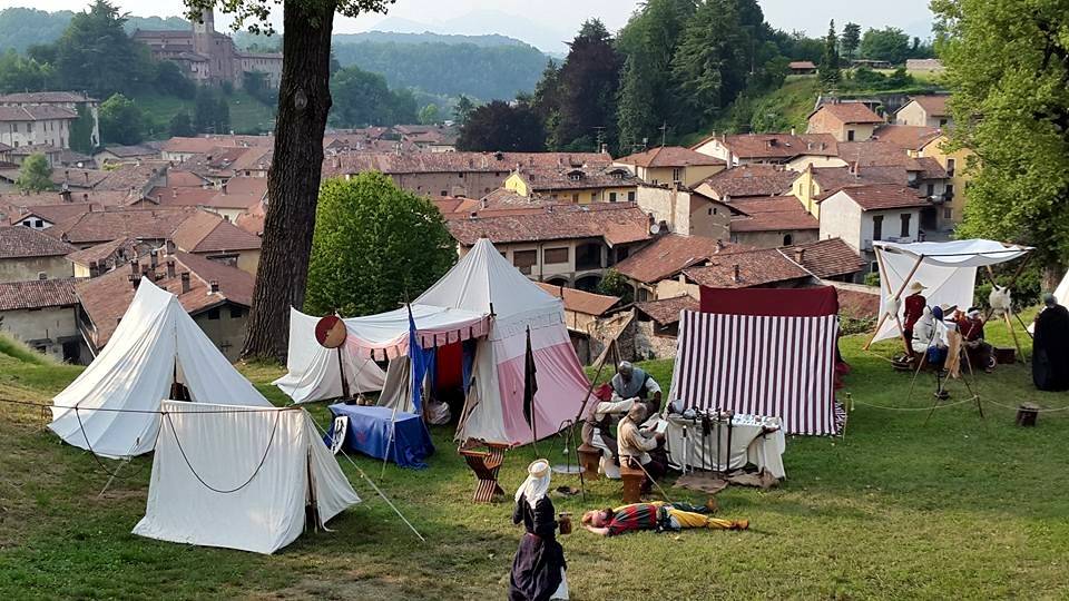 Accampamento e musica al Palio dei Castelli