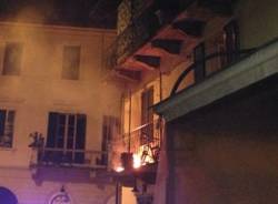 Balcone fuoco Laveno mombello