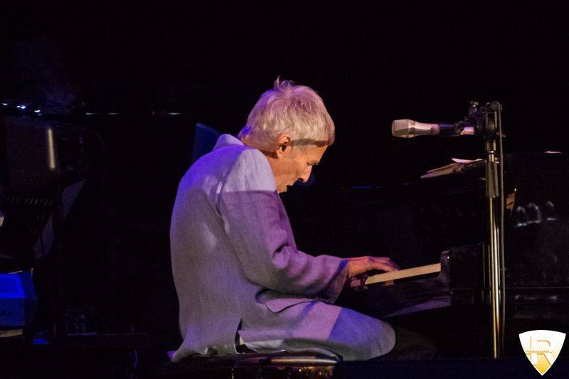 Burt Bacharach incanta Tortona