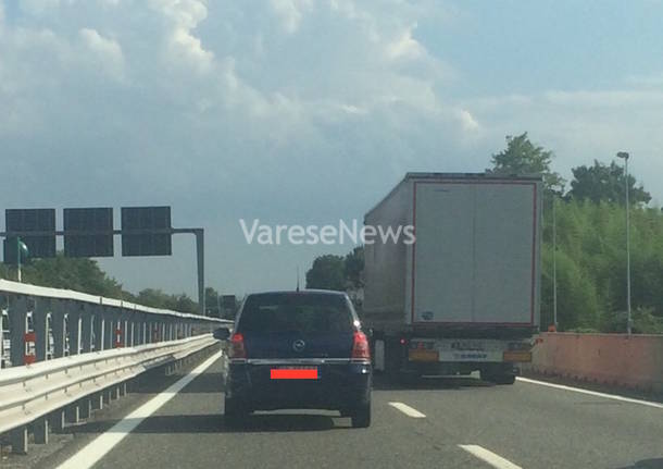 camion inversione autostrada