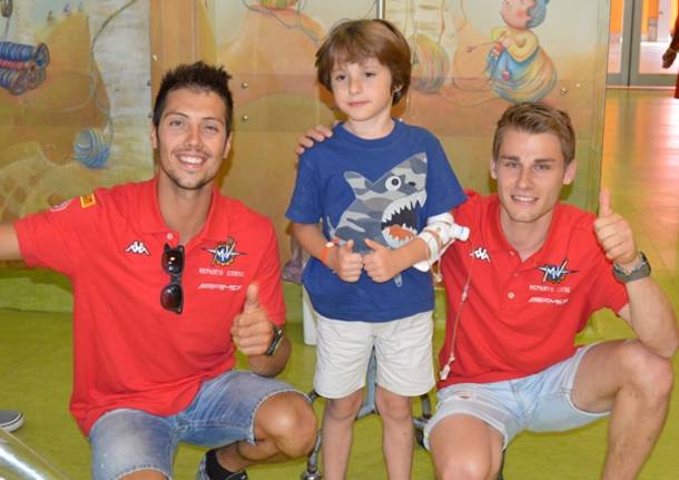 I piloti MV Agusta visitano i bimbi in ospedale