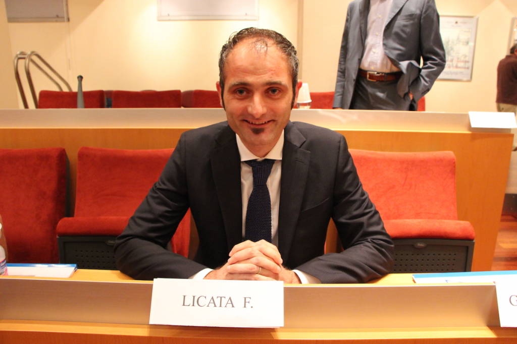 Il consiglio comunale di Saronno, tutti i consiglieri