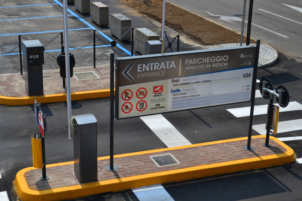 Il parcheggio dell'ospedale di Busto