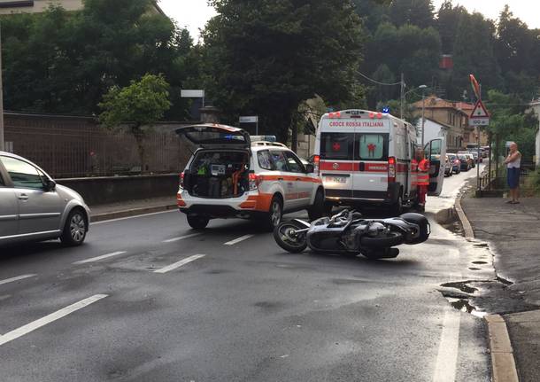 incidente moto Gallarate via del lavoro 24 luglio 2015