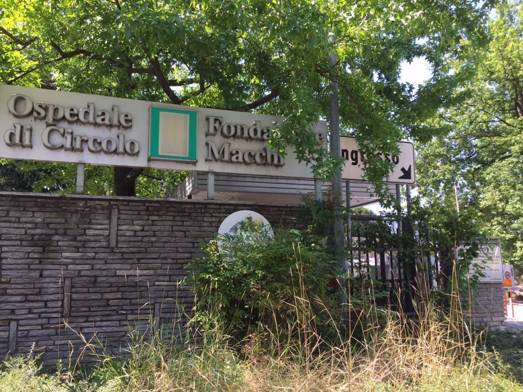 Ingresso di via Lazio ospedale di Circolo