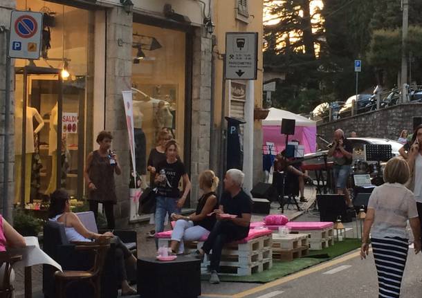 Rombano i motori al Rosa Shopping