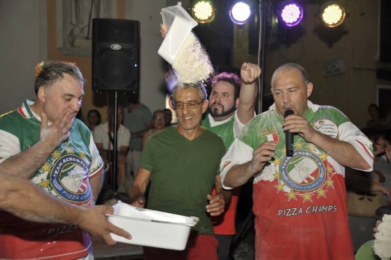 Piza in piazza Orino 14 luglio 2015