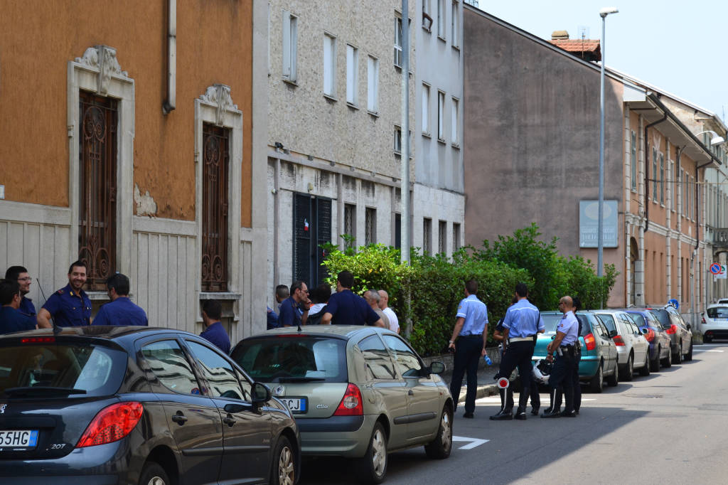 Protesta profughi Busto Arsizio 6 -7-2015