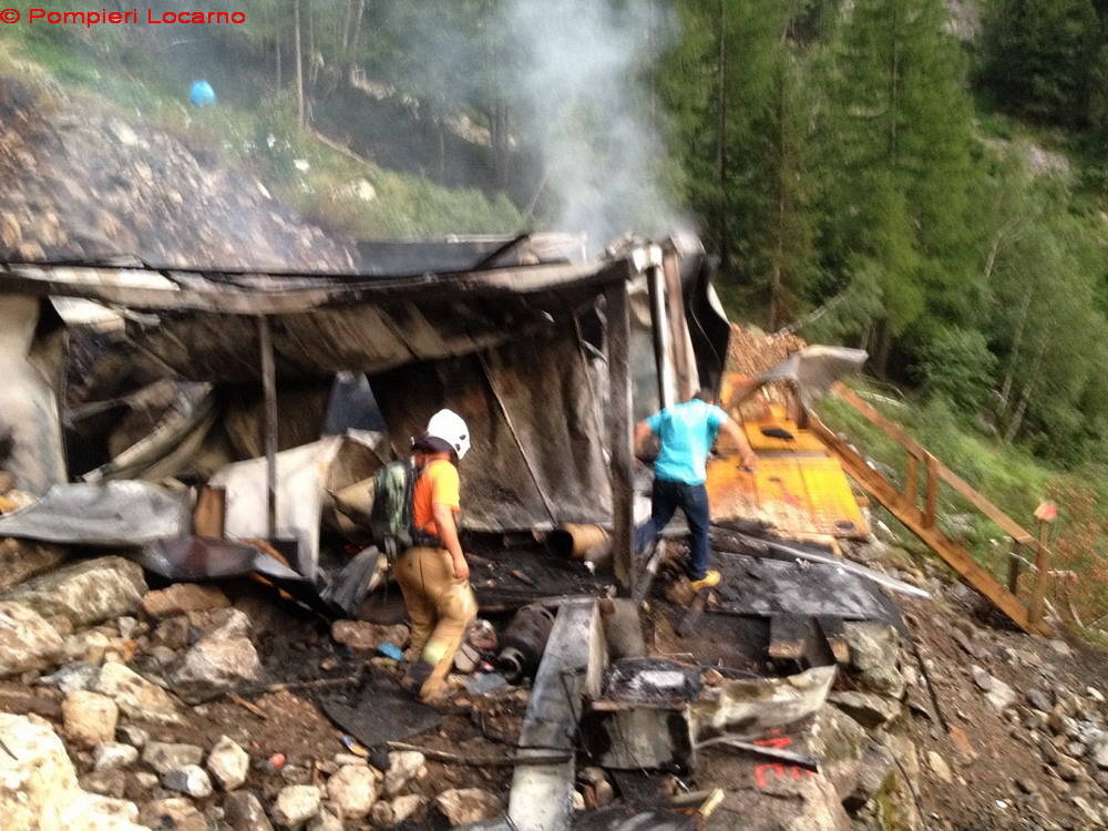 svizzera incendio val tomè