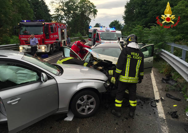 incidente superstrada varese