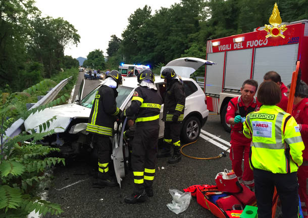 Incidente in superstrada a Varese