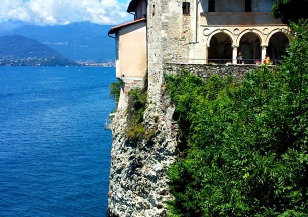 Santa Caterina del Sasso in un bellissimo 2 agosto