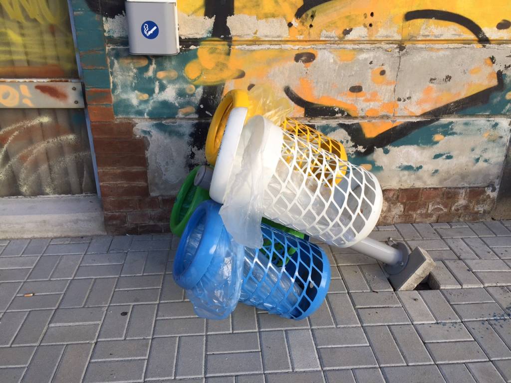 Vandalismi a Gazzada Schianno