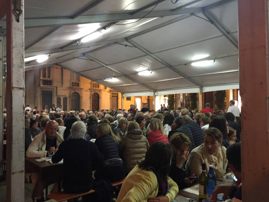 Aggiungi un pAsto a tavola